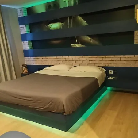 Emporio 3*