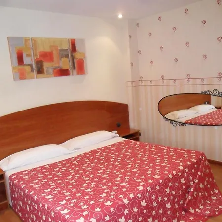 Emporio 3*