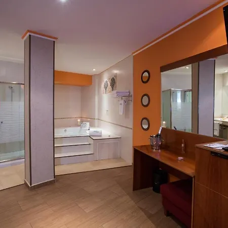 Otel Emporio 3*