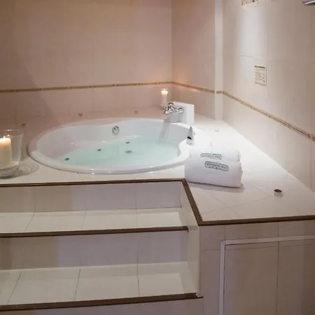 Otel Emporio 3*